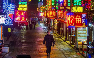 中航門(mén)楣彩：助力夜市地攤屏！